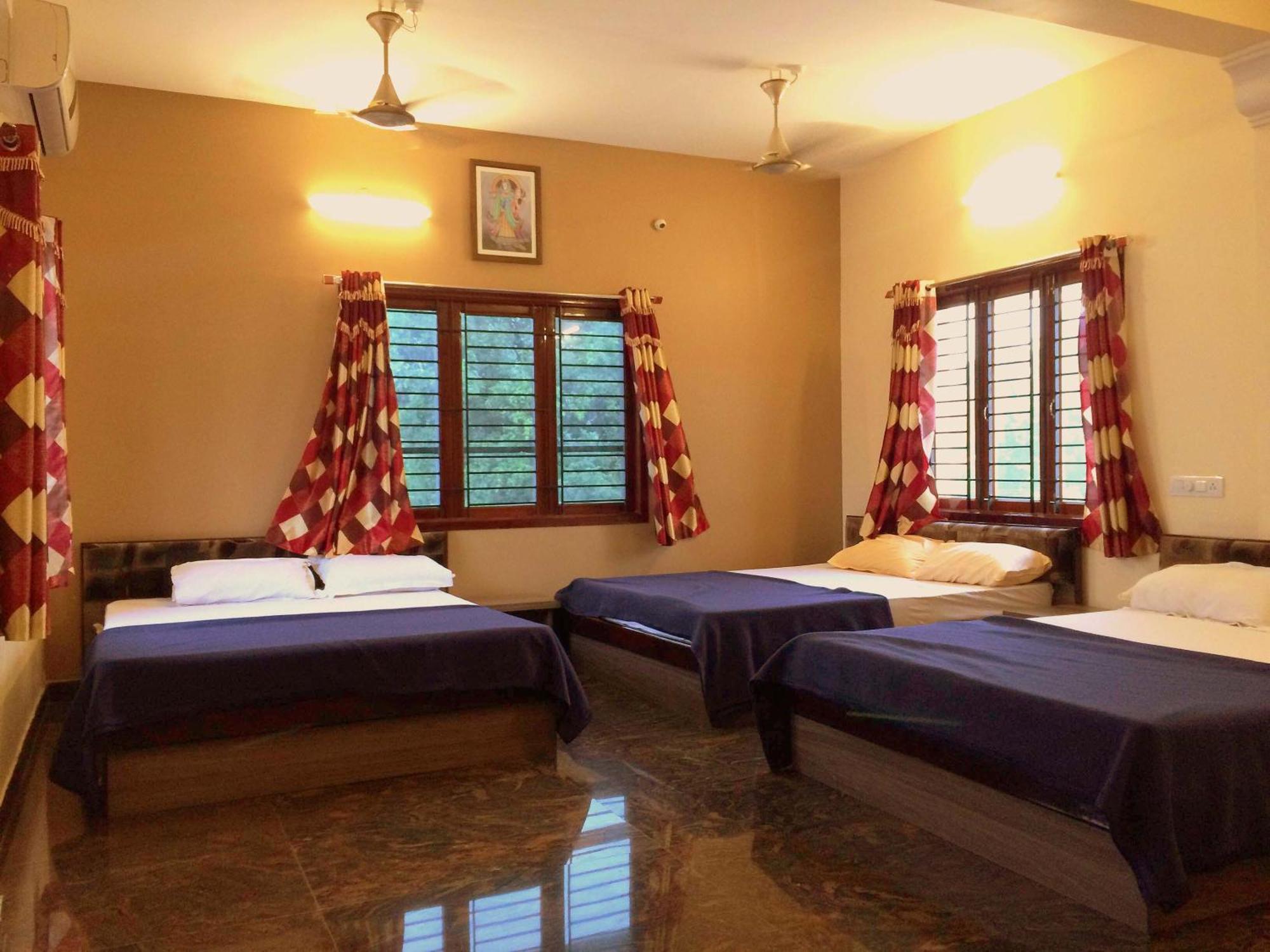Hotel Sri Hayagriva Tiruchirappalli Cameră foto